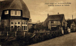 Op de voorgrond nrs. 22 en 18 (Elly's huisje), op de achtergrond nummer 4
<br/>
Particuliere collectie, jaren 20